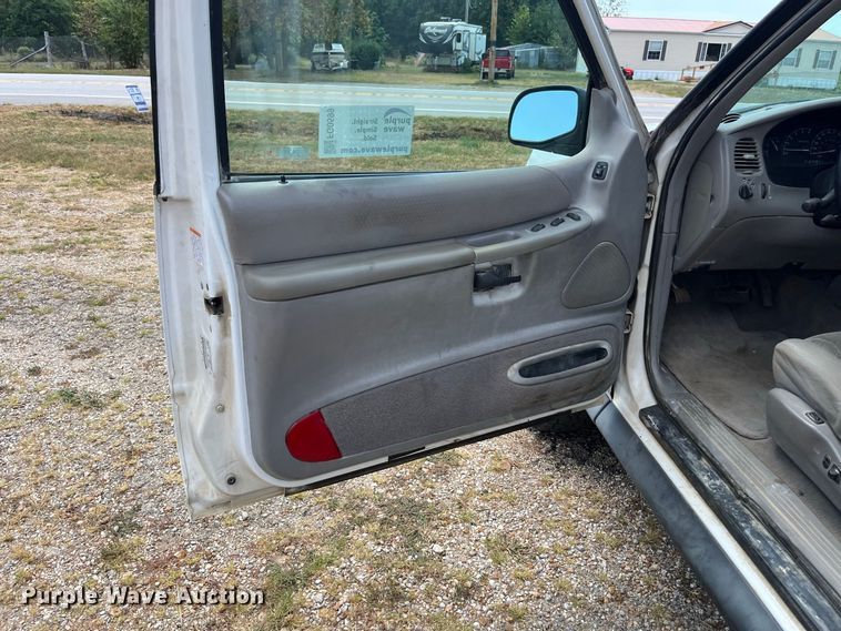 image for item FG0599 1998 Ford  Explorer Sport SUV
