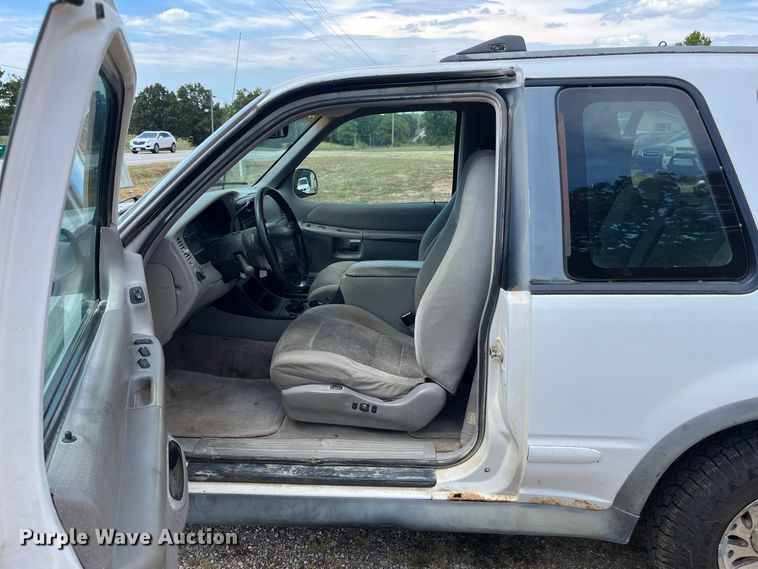 image for item FG0599 1998 Ford  Explorer Sport SUV