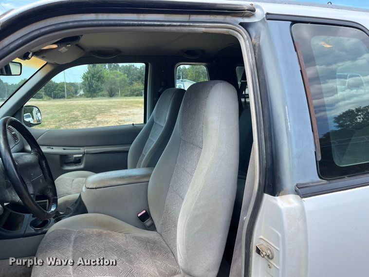 image for item FG0599 1998 Ford  Explorer Sport SUV