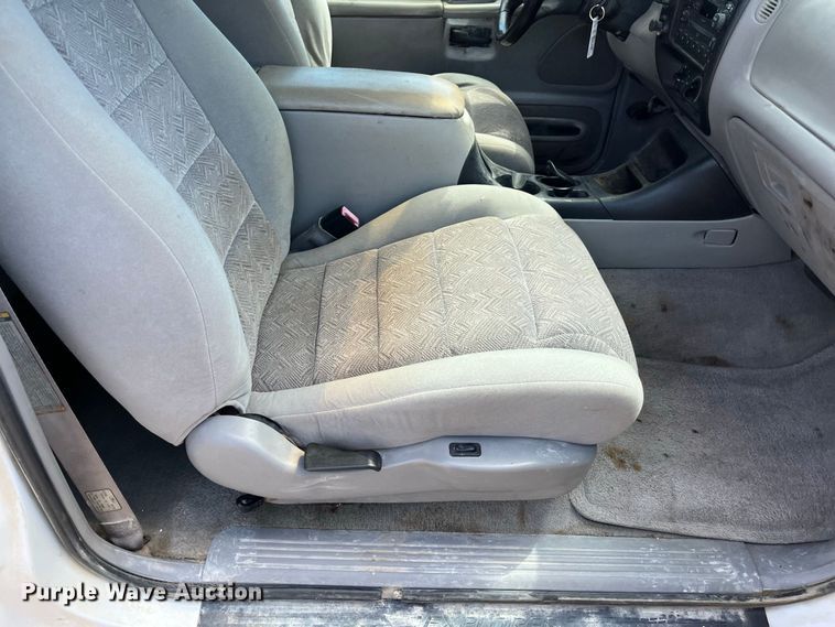 image for item FG0599 1998 Ford  Explorer Sport SUV