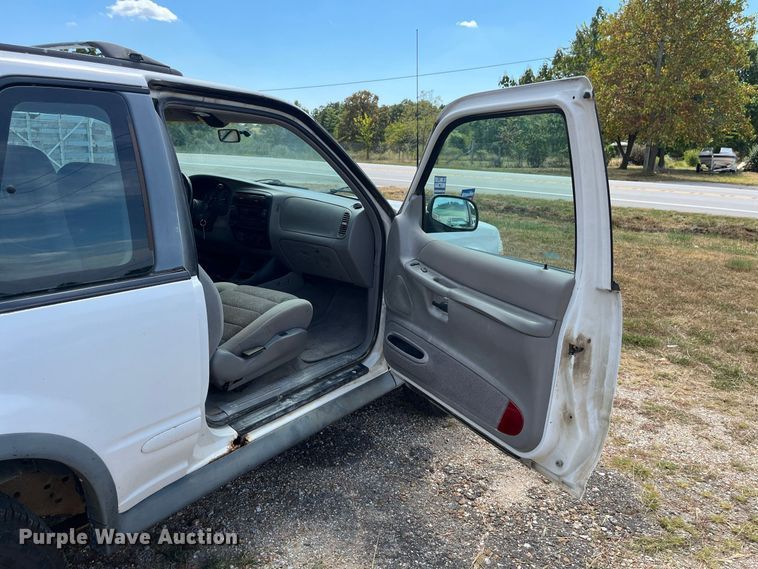 image for item FG0599 1998 Ford  Explorer Sport SUV