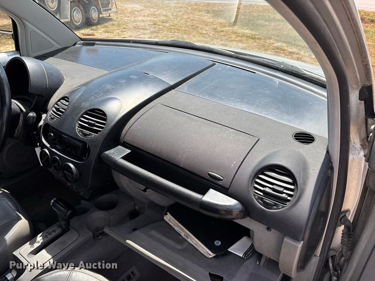 image for item FG0601 2000 Volkswagen  Beetle 
