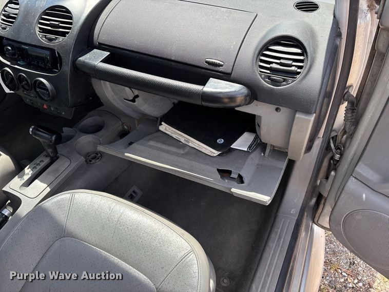 image for item FG0601 2000 Volkswagen  Beetle 