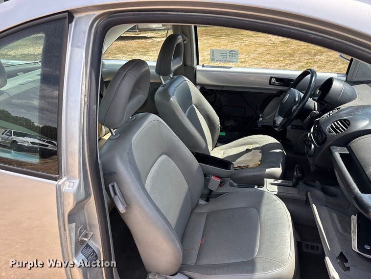 image for item FG0601 2000 Volkswagen  Beetle 