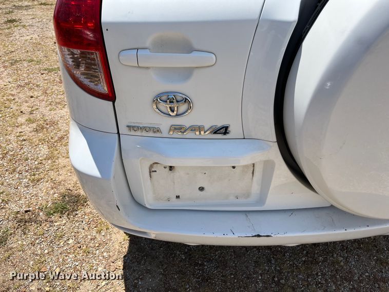 image for item FG0602 2007 Toyota  RAV4 SUV