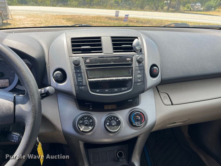 image for item FG0602 2007 Toyota  RAV4 SUV