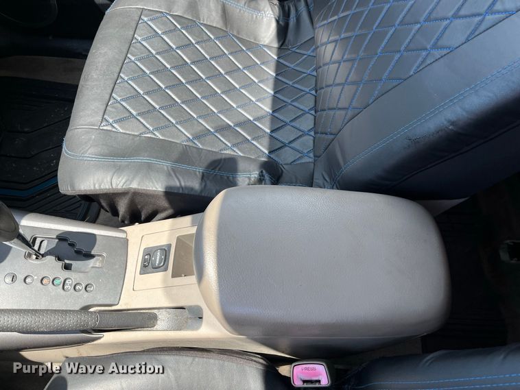 image for item FG0602 2007 Toyota  RAV4 SUV
