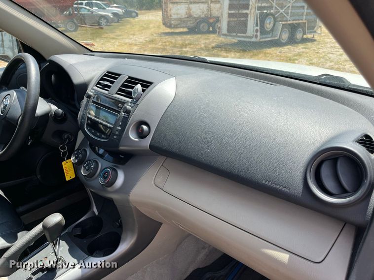 image for item FG0602 2007 Toyota  RAV4 SUV