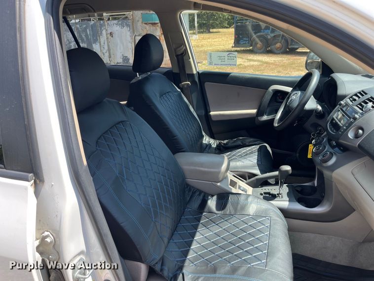 image for item FG0602 2007 Toyota  RAV4 SUV