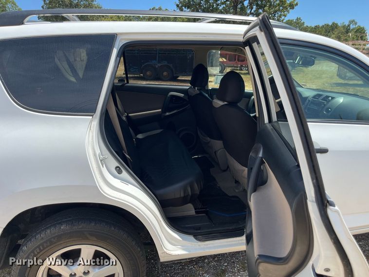 image for item FG0602 2007 Toyota  RAV4 SUV