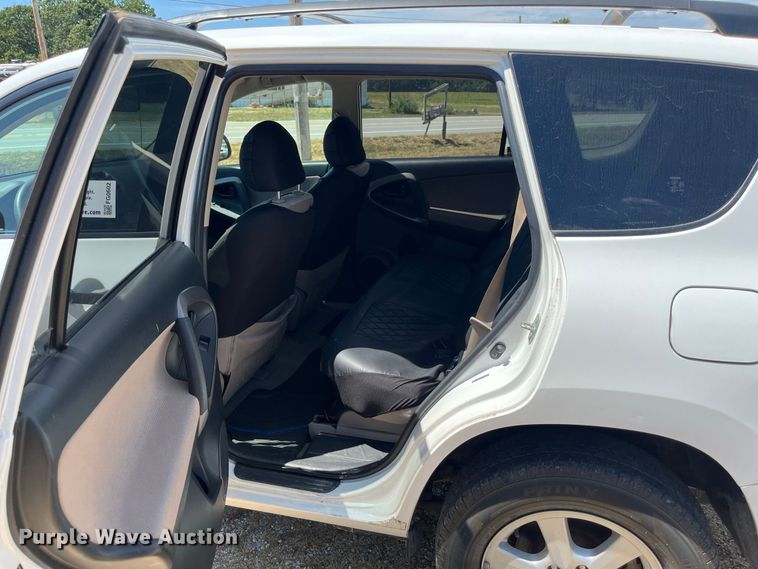 image for item FG0602 2007 Toyota  RAV4 SUV