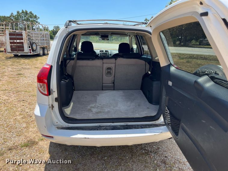 image for item FG0602 2007 Toyota  RAV4 SUV