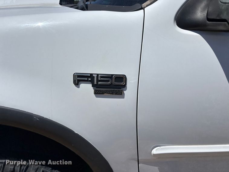 image for item FG0604 2001 Ford  F150 Ext. Cab pickup truck