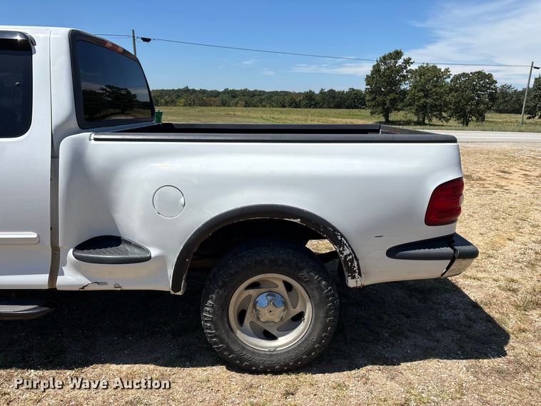 image for item FG0604 2001 Ford  F150 Ext. Cab pickup truck