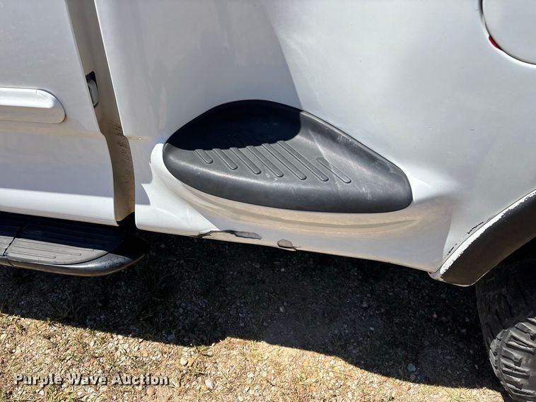 image for item FG0604 2001 Ford  F150 Ext. Cab pickup truck