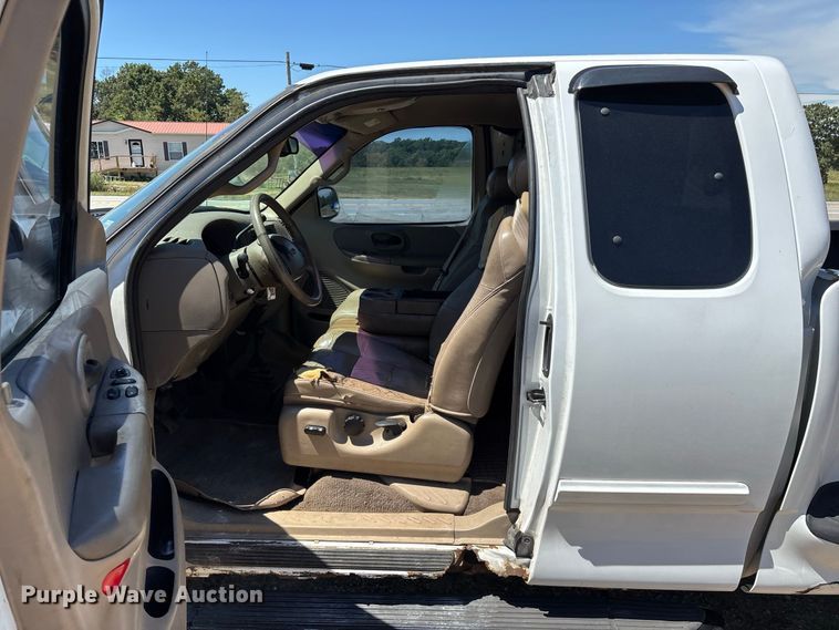 image for item FG0604 2001 Ford  F150 Ext. Cab pickup truck