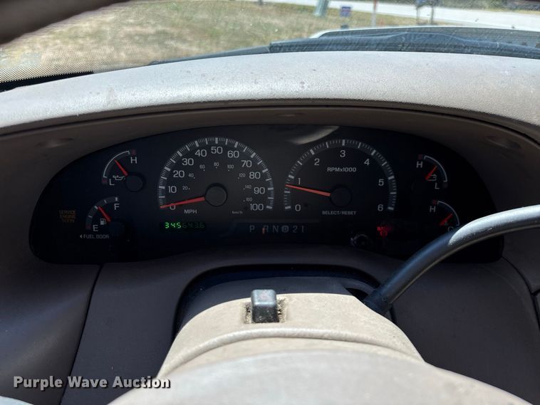 image for item FG0604 2001 Ford  F150 Ext. Cab pickup truck