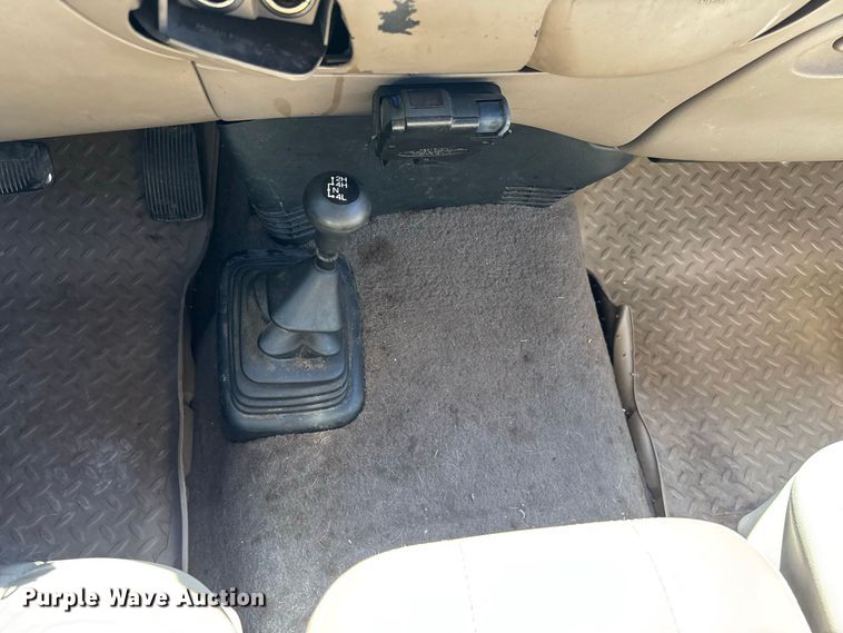 image for item FG0604 2001 Ford  F150 Ext. Cab pickup truck