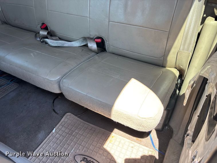 image for item FG0604 2001 Ford  F150 Ext. Cab pickup truck