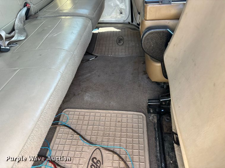 image for item FG0604 2001 Ford  F150 Ext. Cab pickup truck
