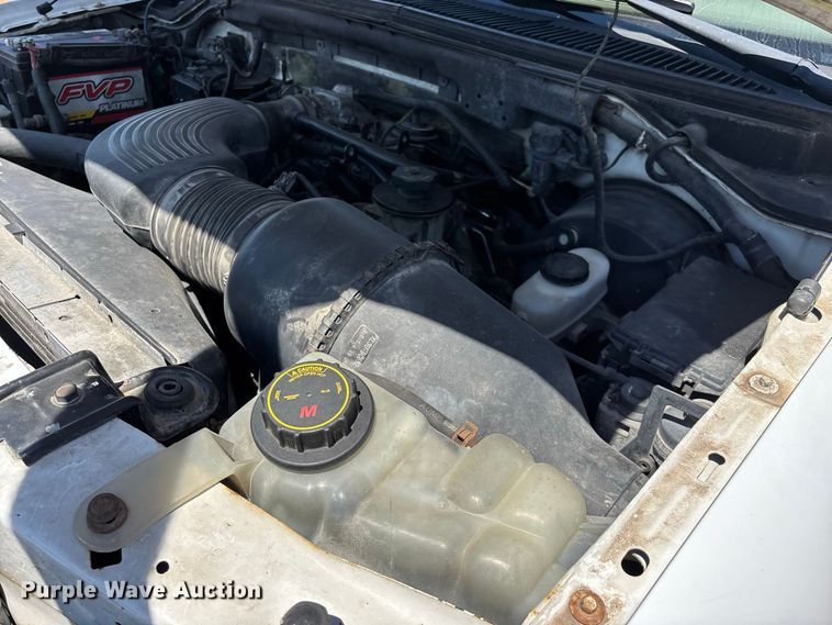 image for item FG0604 2001 Ford  F150 Ext. Cab pickup truck