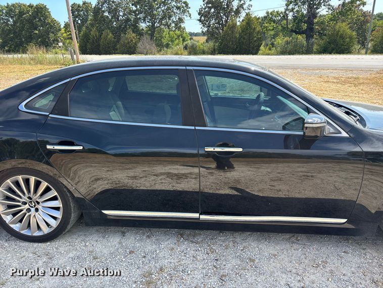 image for item FG0610 2014 Hyundai  Equus 