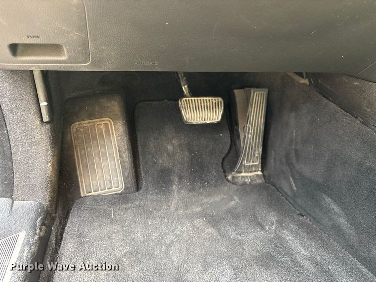 image for item FG0610 2014 Hyundai  Equus 