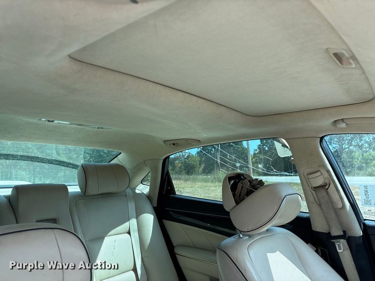 image for item FG0610 2014 Hyundai  Equus 