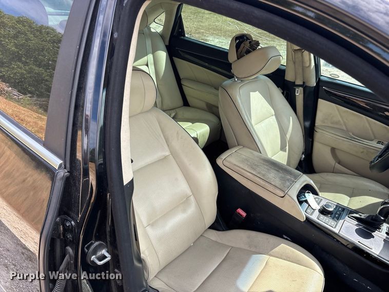 image for item FG0610 2014 Hyundai  Equus 