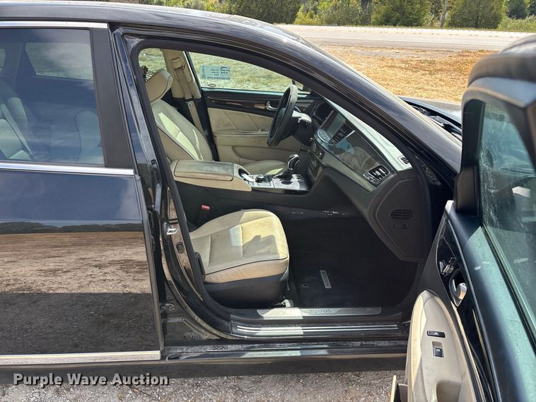 image for item FG0610 2014 Hyundai  Equus 