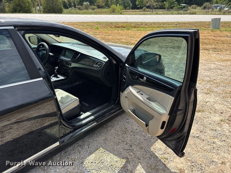 image for item FG0610 2014 Hyundai  Equus 