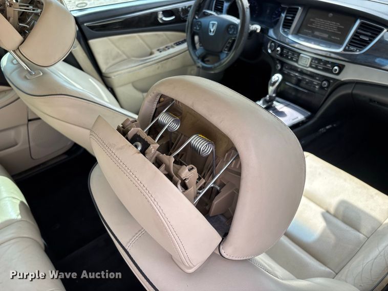 image for item FG0610 2014 Hyundai  Equus 
