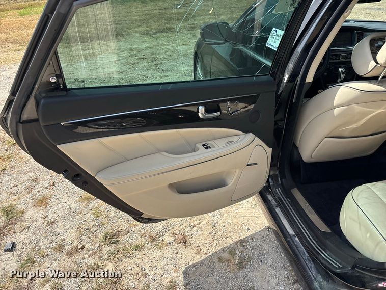 image for item FG0610 2014 Hyundai  Equus 