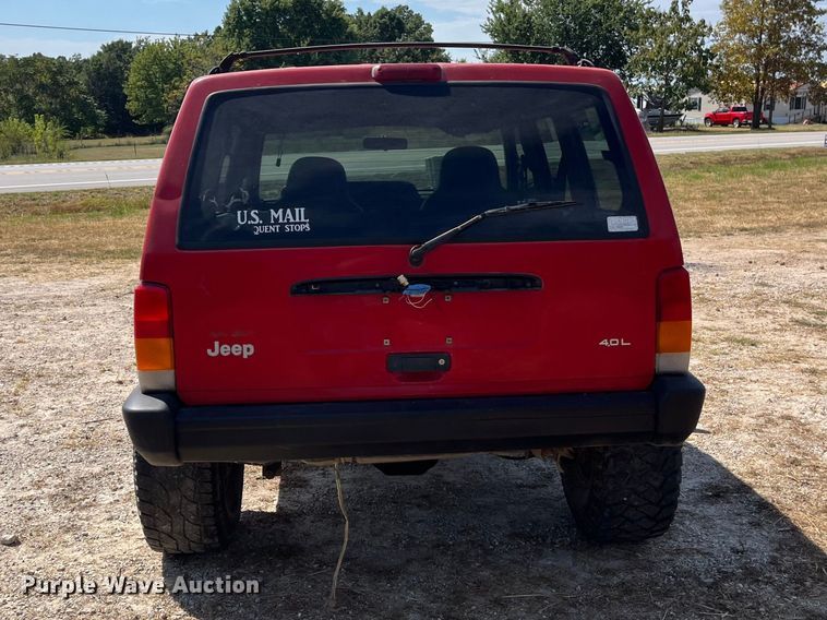 image for item FG0611 1999 Jeep  Cherokee SUV