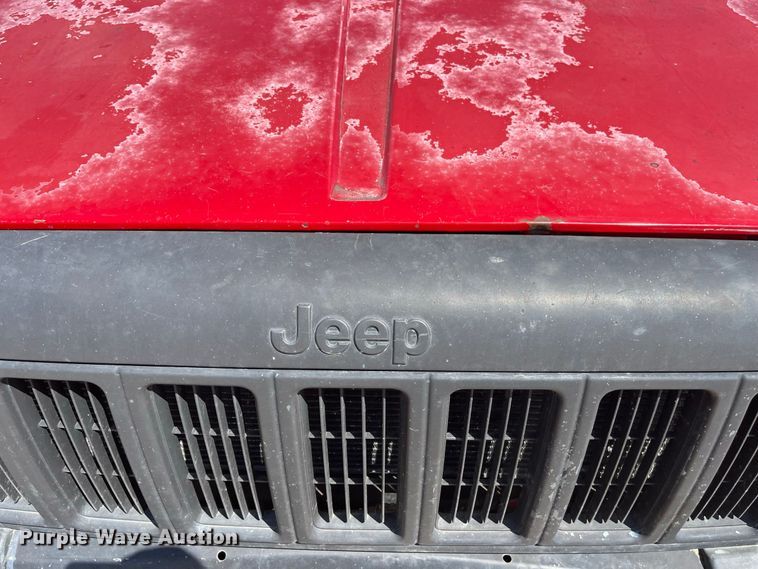 image for item FG0611 1999 Jeep  Cherokee SUV