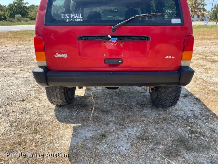 image for item FG0611 1999 Jeep  Cherokee SUV