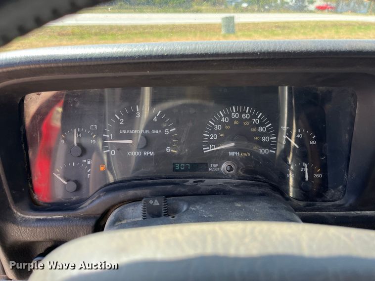 image for item FG0611 1999 Jeep  Cherokee SUV