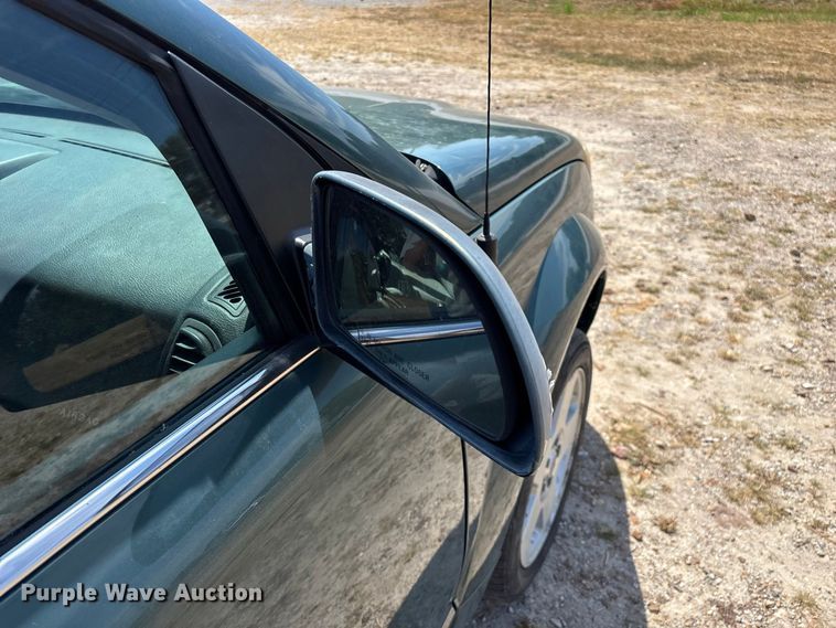 image for item FG0612 2006 Saturn  Vue SUV