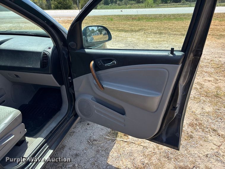 image for item FG0612 2006 Saturn  Vue SUV