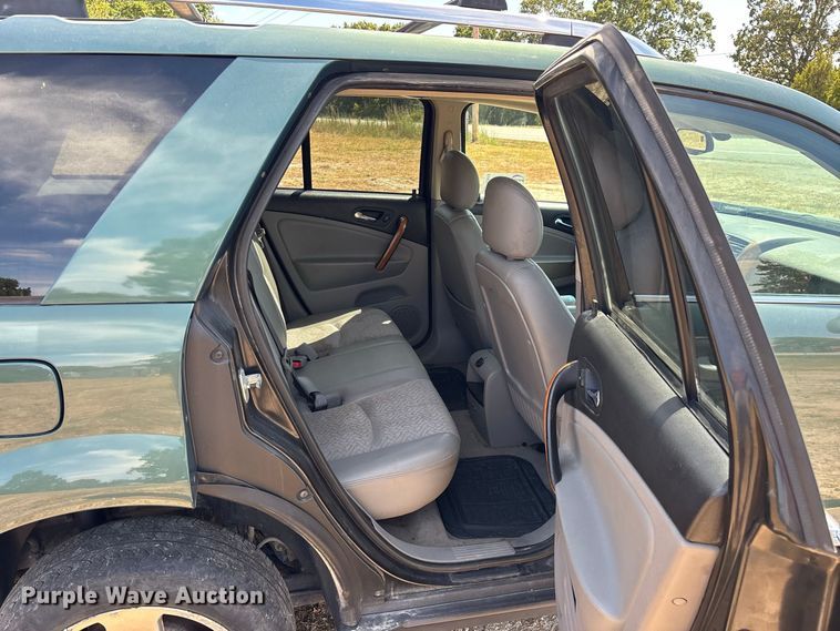 image for item FG0612 2006 Saturn  Vue SUV