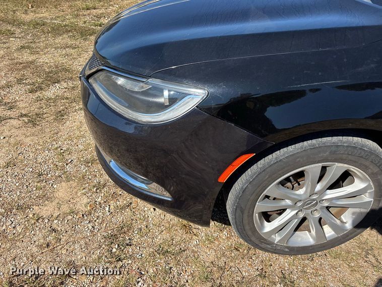 image for item FG0613 2016 Chrysler  200 