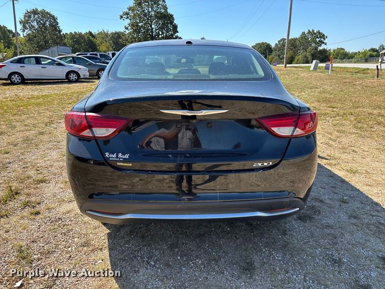 image for item FG0613 2016 Chrysler  200 