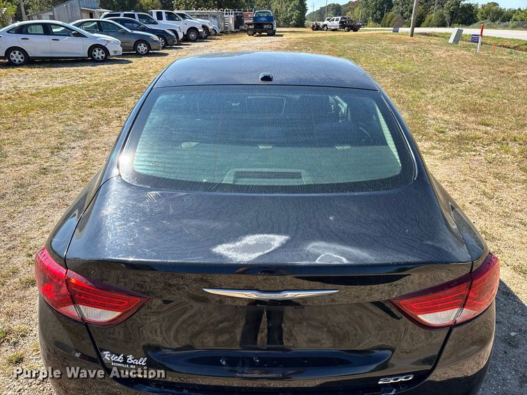image for item FG0613 2016 Chrysler  200 