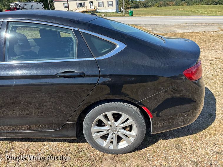 image for item FG0613 2016 Chrysler  200 