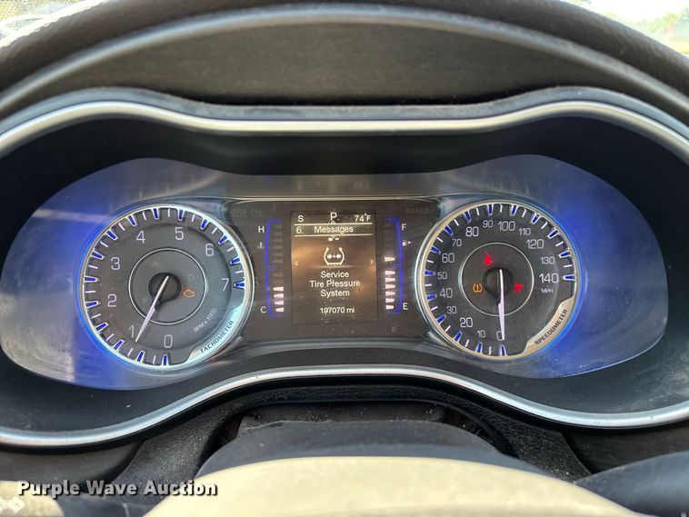 image for item FG0613 2016 Chrysler  200 