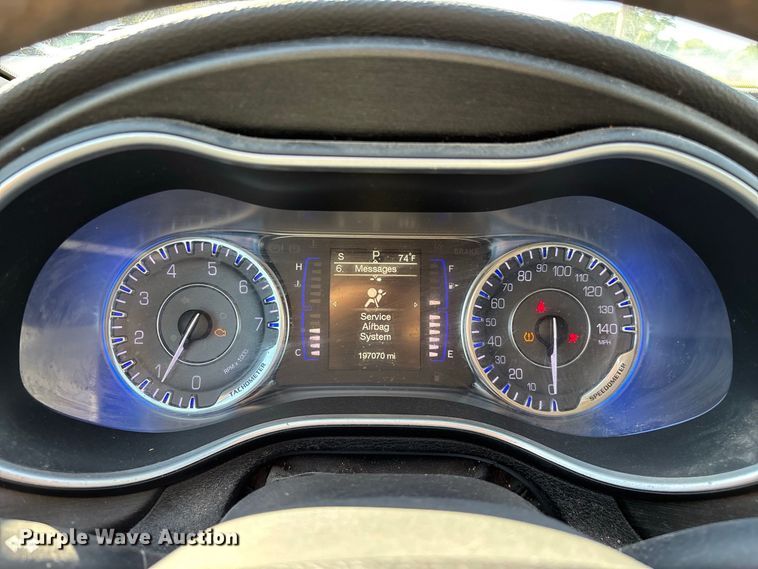image for item FG0613 2016 Chrysler  200 