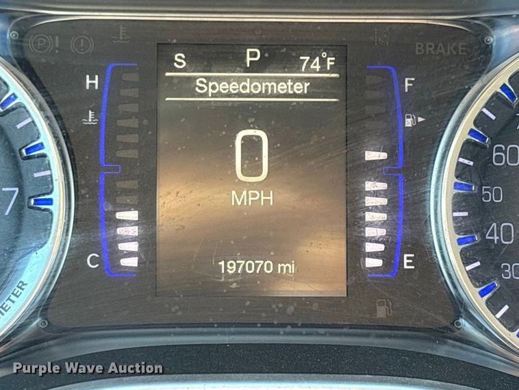 image for item FG0613 2016 Chrysler  200 