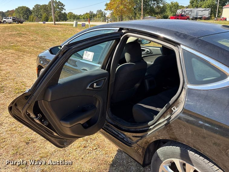 image for item FG0613 2016 Chrysler  200 