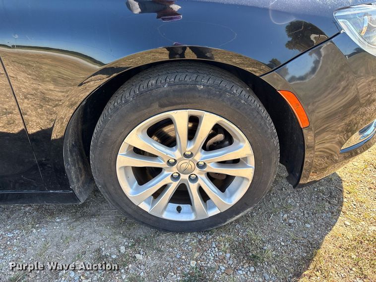image for item FG0613 2016 Chrysler  200 