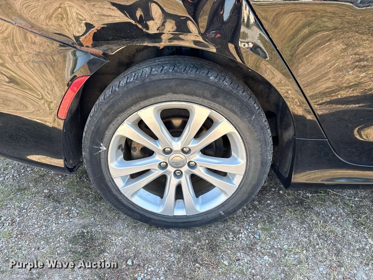 image for item FG0613 2016 Chrysler  200 